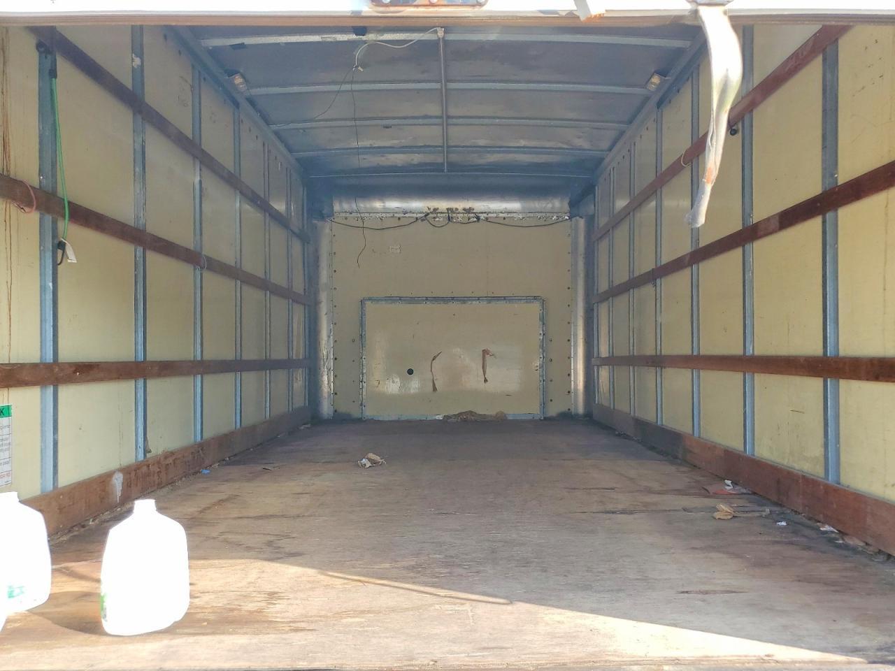 2002 Ford E350 BOX Truck