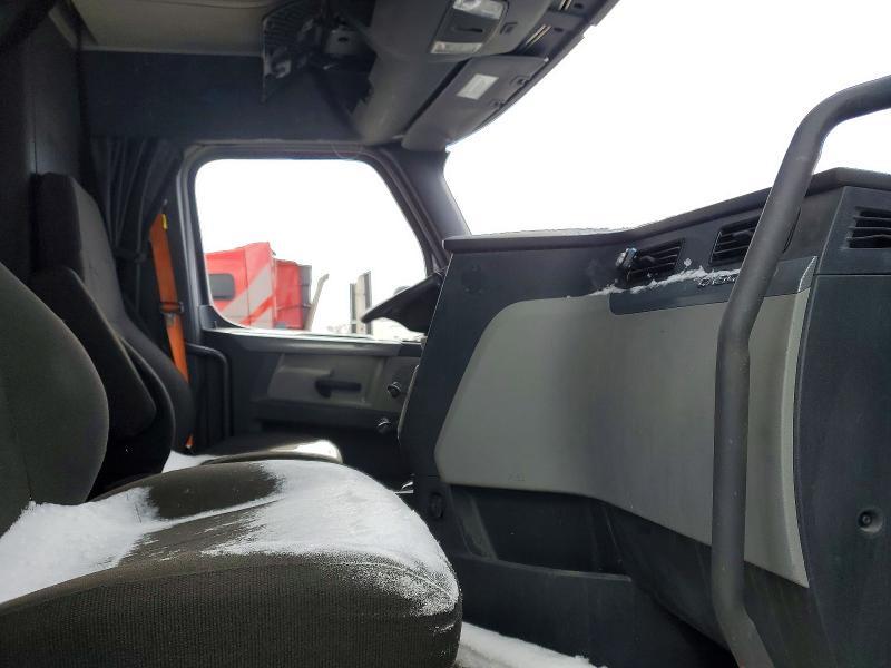 2020 Freigliner 2020 Freightliner Cascadia 126 Semi Truck