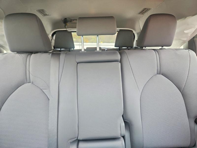 2022 Toyota Highlander l