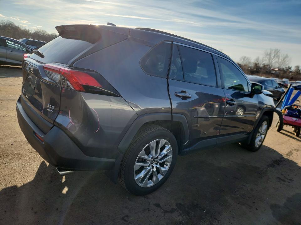 2019 Toyota Rav4 xle Premium