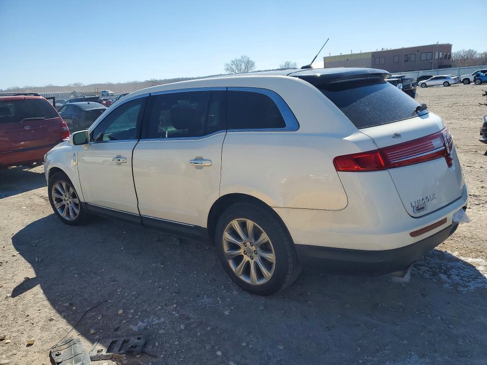 2014 Lincoln Townhouse MKT