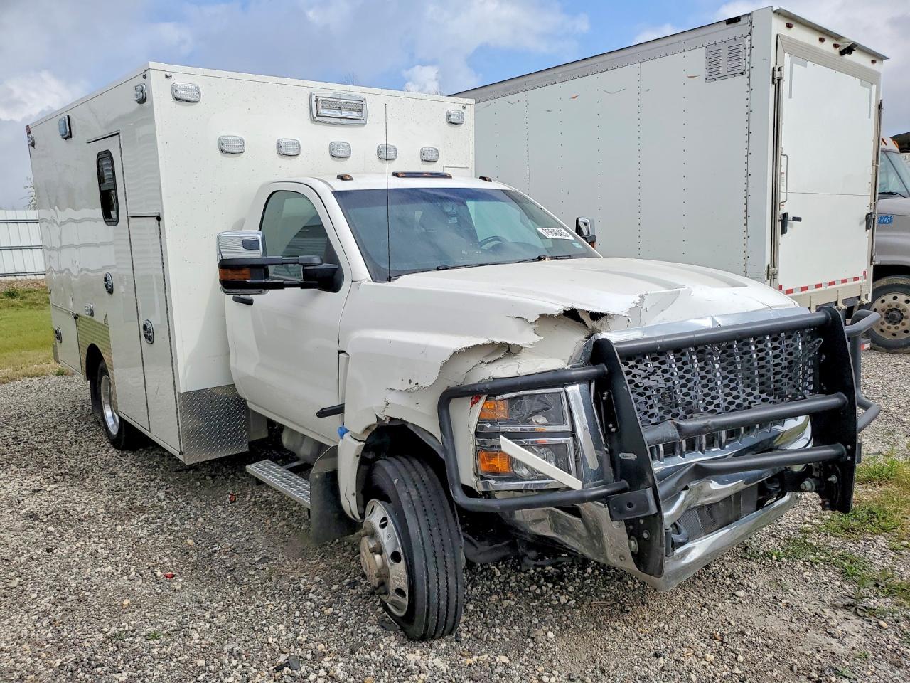 2023 International CV515