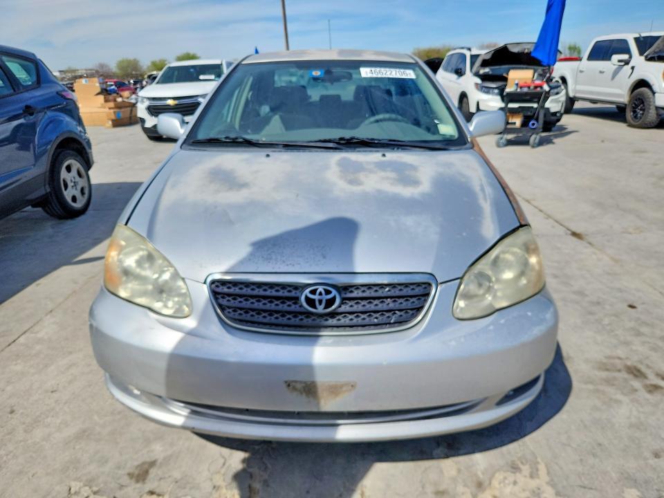 2005 Toyota Corolla le