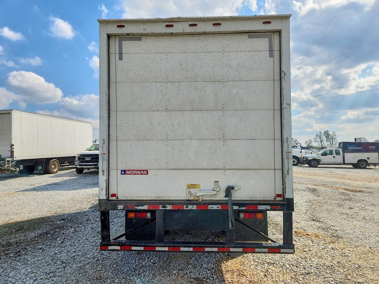 2016 Mitsubishi Fuso FE FEC52S