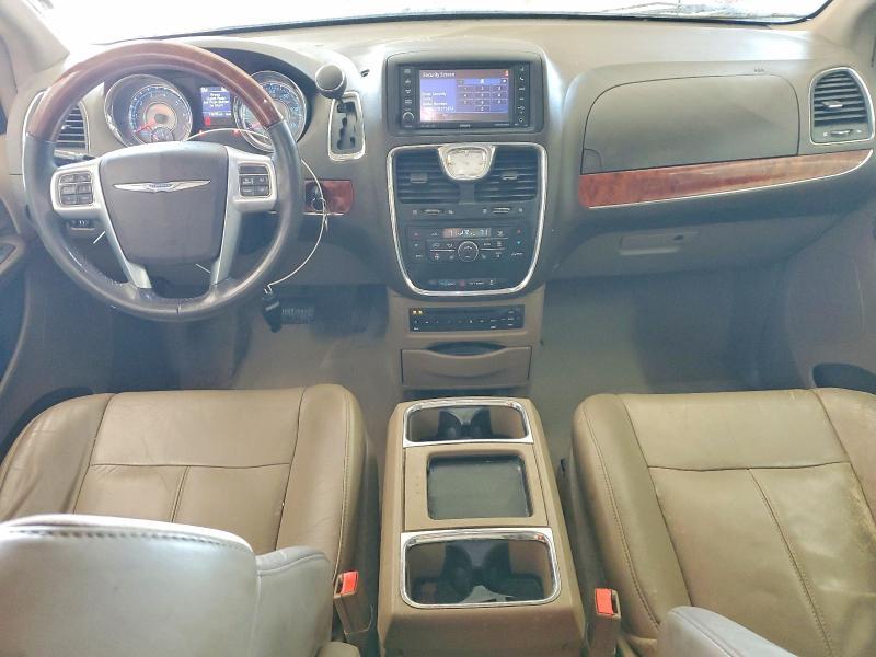 2013 Chrysler Town & Country Limited