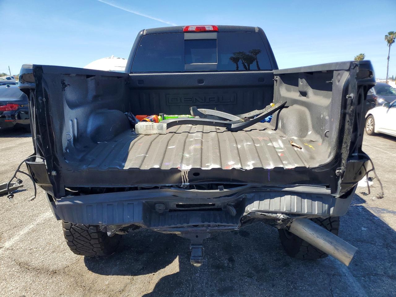 2018 GMC Sierra K2500 Denali