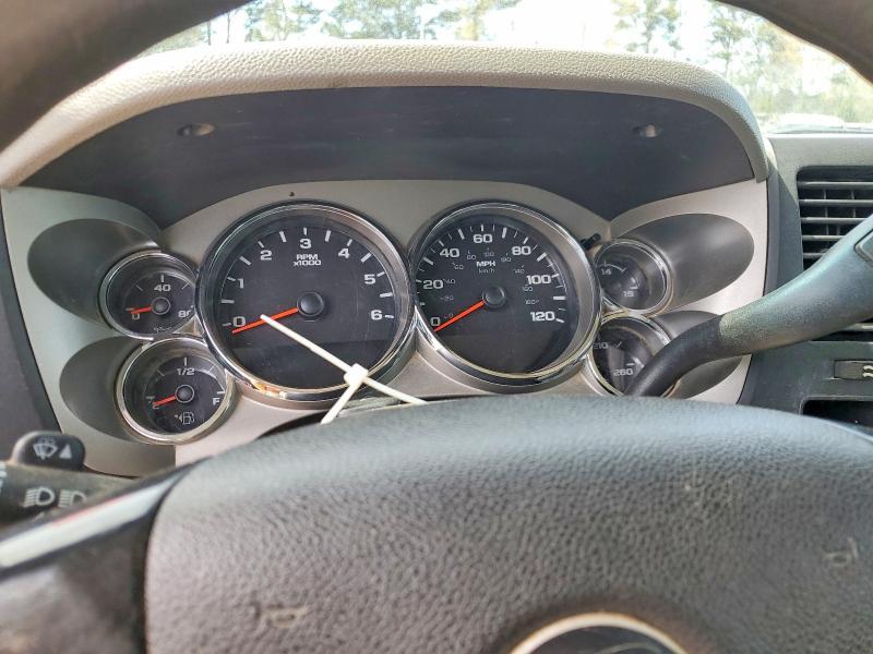 2013 Chevrolet Silverado Flatbed Truck