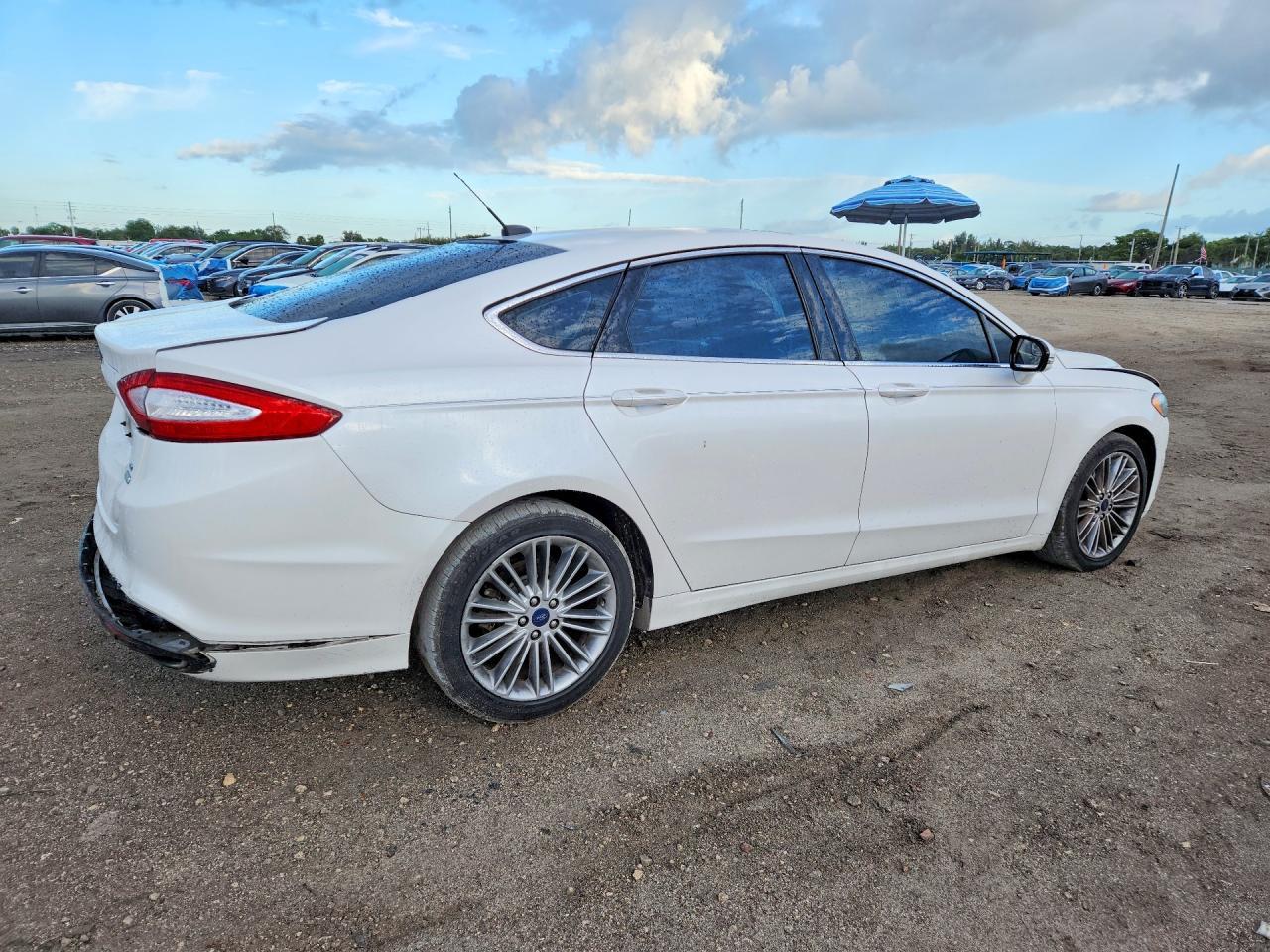 2015 Ford Fusion se