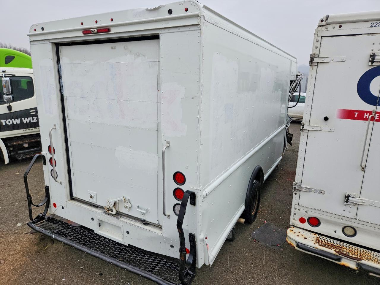 2022 Ford Econoline E450 Super Duty Commercial Stripped Chas
