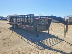 Salvage trucks for sale at Temple, TX auction: 2013 Gooseneck Equipment Trailer