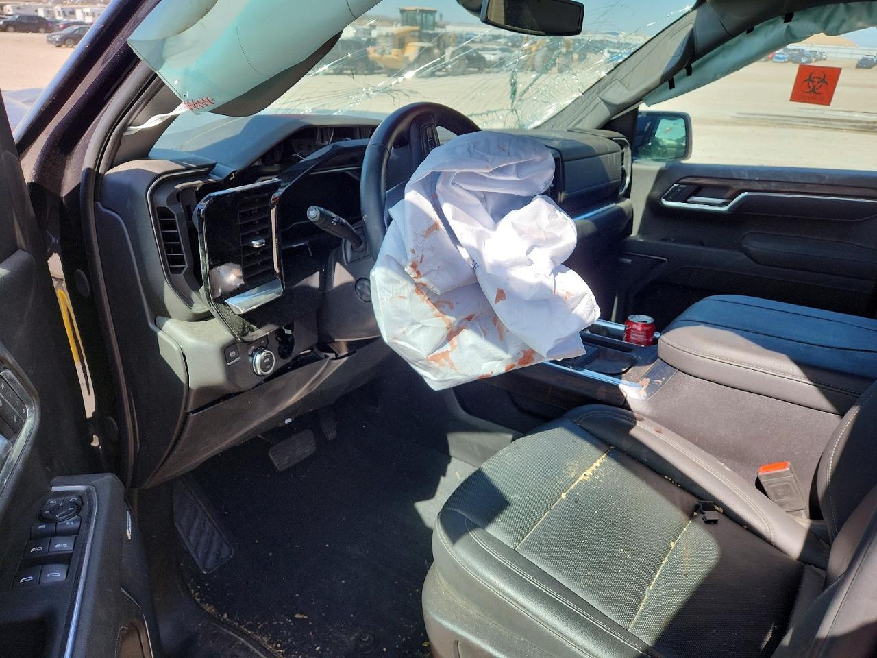 2025 GMC Sierra K1500 SLT