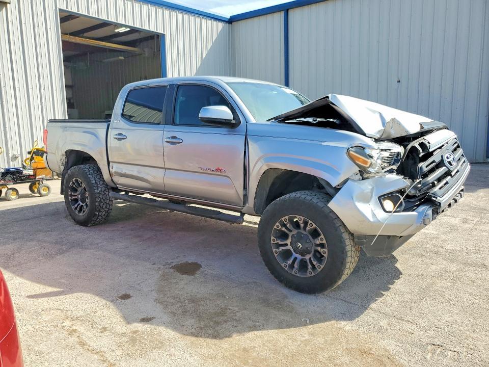 2016 Toyota Tacoma SR5