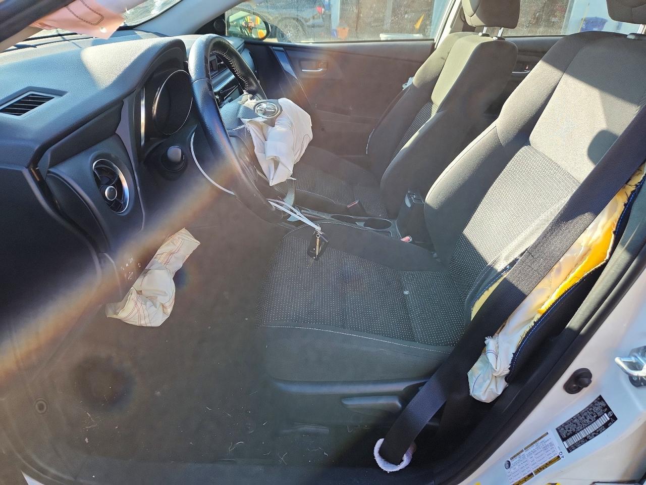 2017 Toyota Corolla im Base