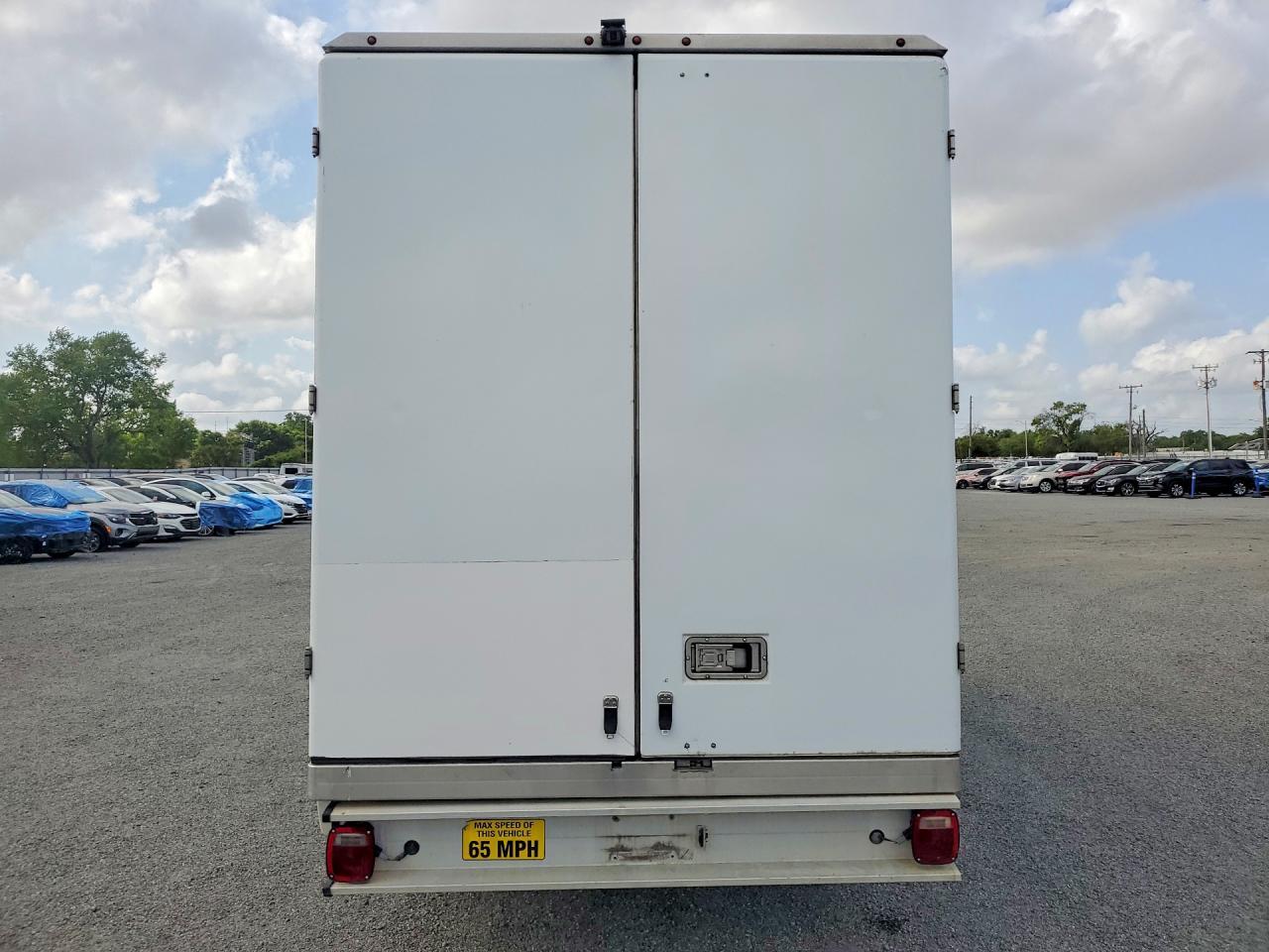 2020 Ford Transit Delivery Truck