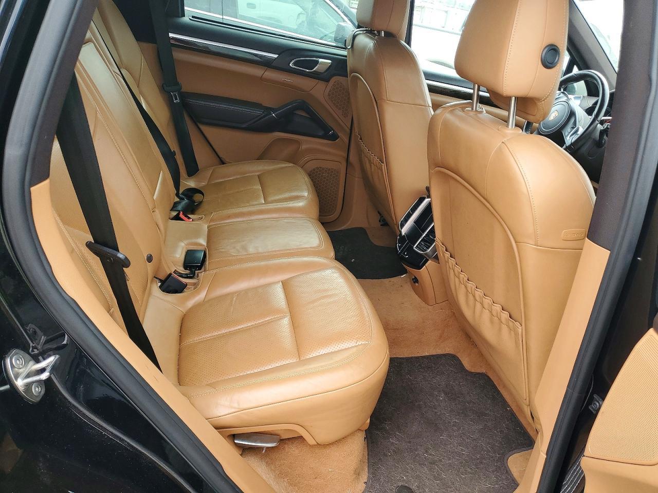 2013 Porsche Cayenne s