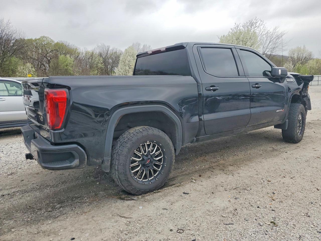 2021 GMC Sierra K1500 AT4