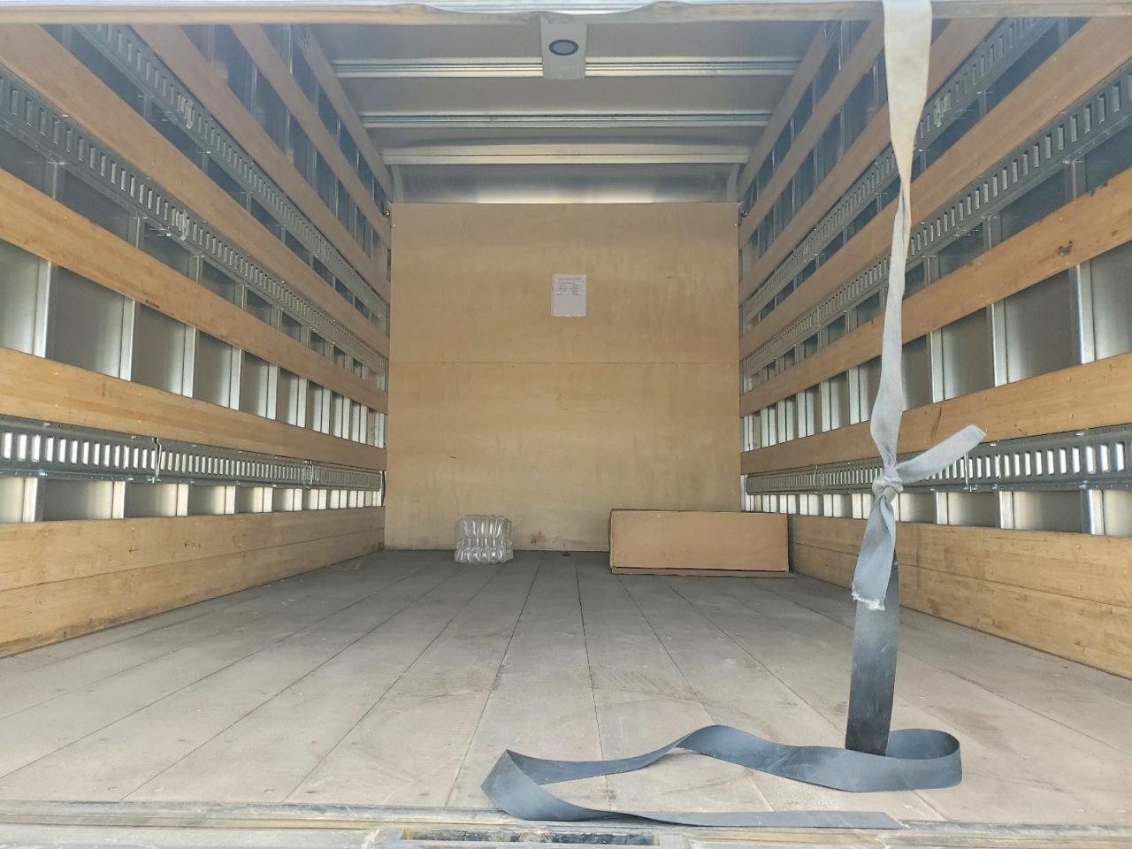 2024 Isuzu NPR HD BOX Truck