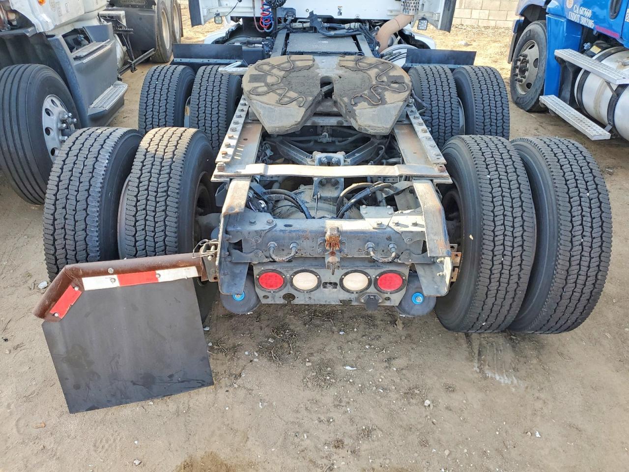 2015 Kenworth Construction T680