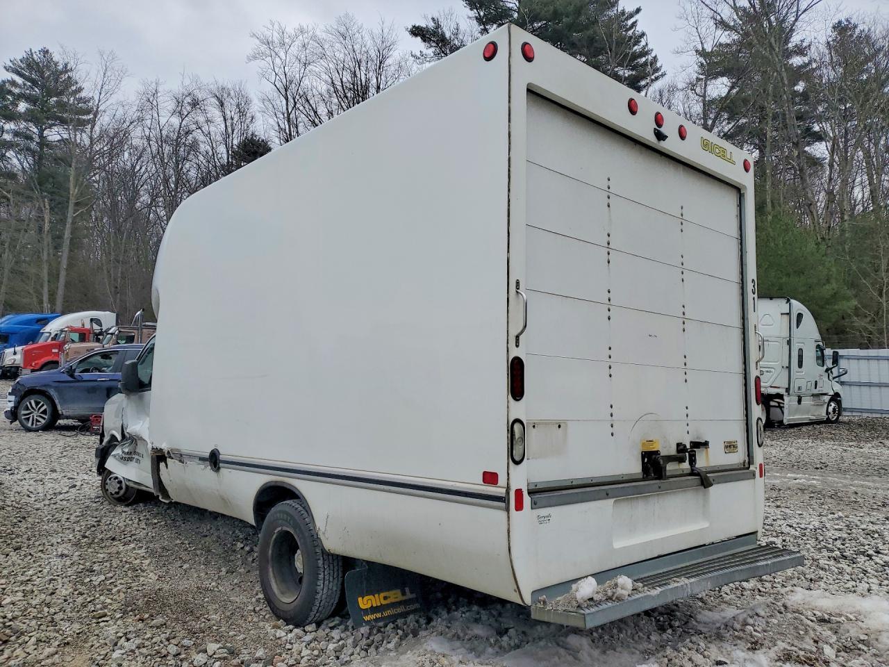 2018 Chevrolet Express Delivery Truck