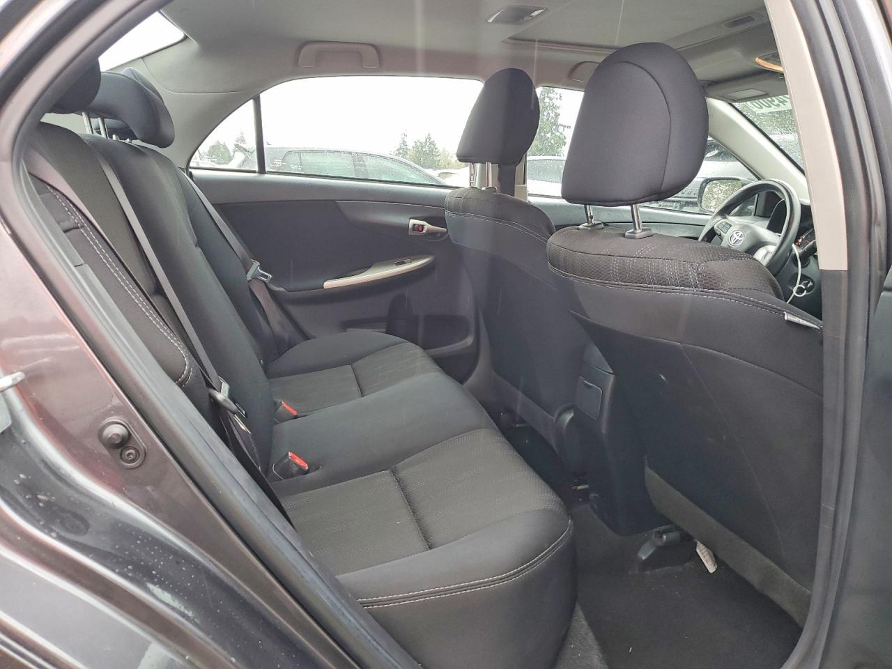2013 Toyota Corolla s