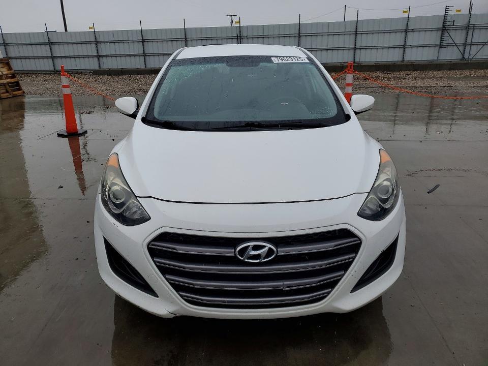 2016 Hyundai Elantra gt Base