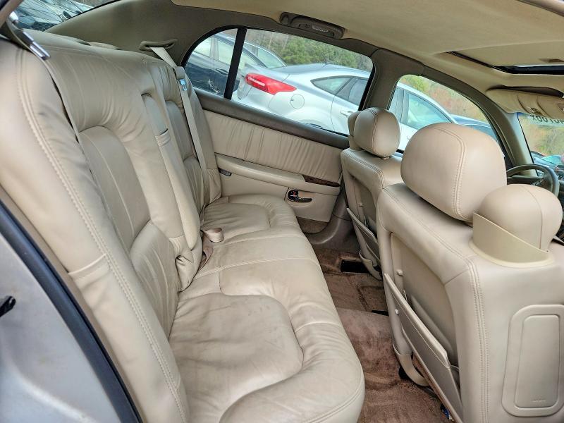 2002 Buick Park Avenue