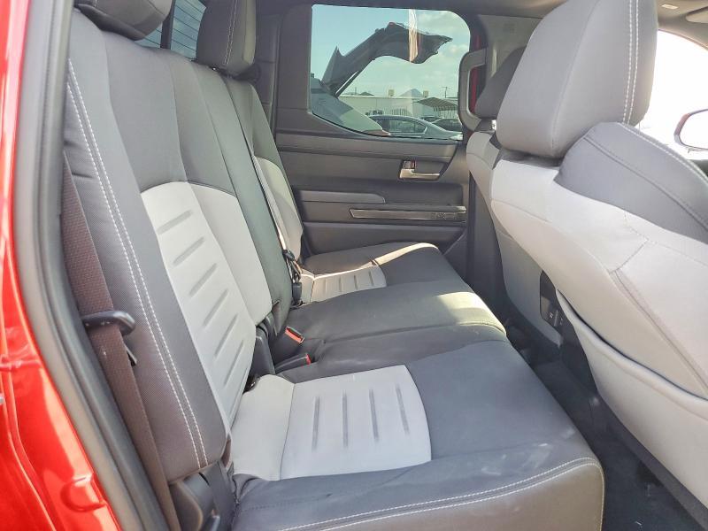 2025 Toyota Tacoma trd Sport hv