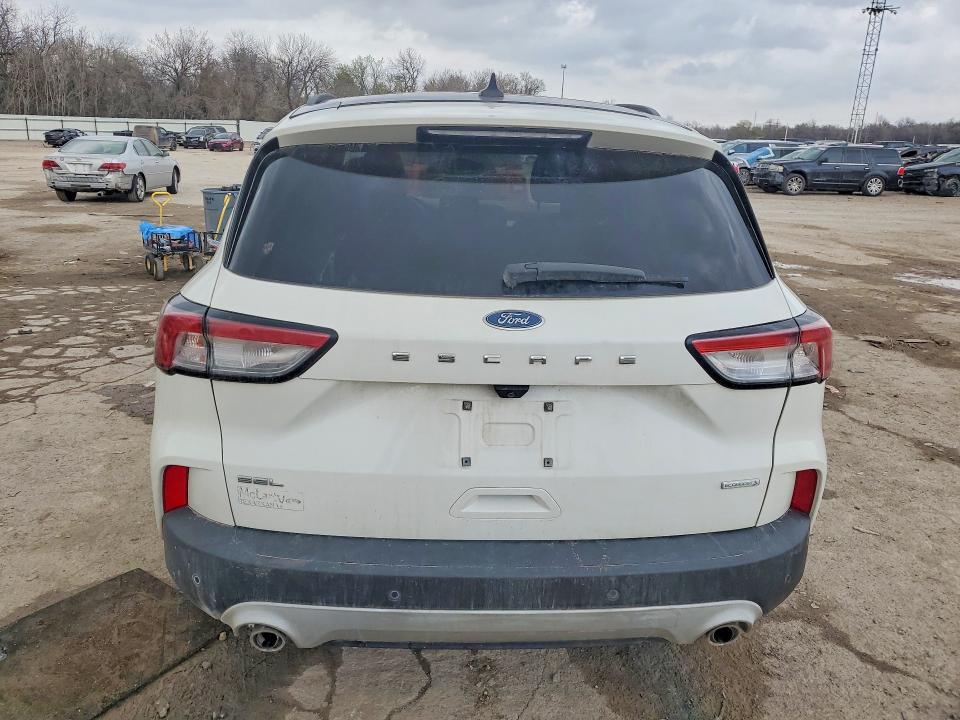 2020 Ford Escape sel
