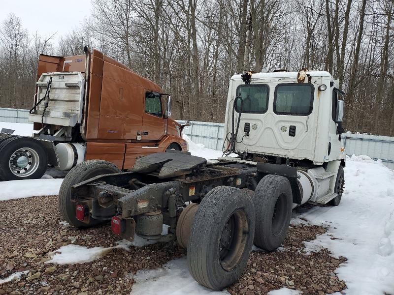 2012 Freigliner 2012 Freightliner Cascadia Semi Truck