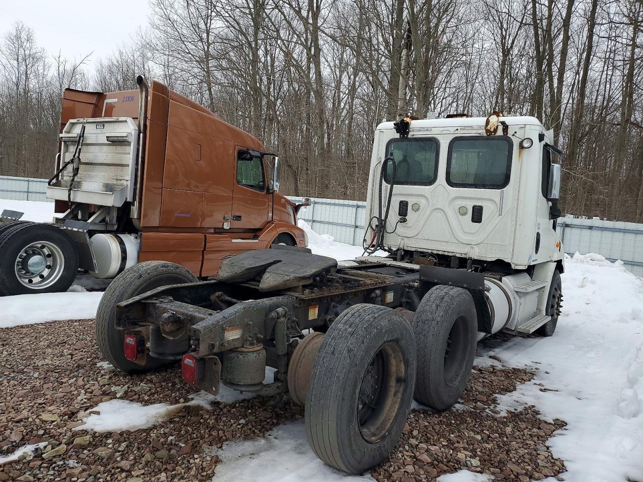 2012 Freigliner 2012 Freightliner Cascadia Semi Truck