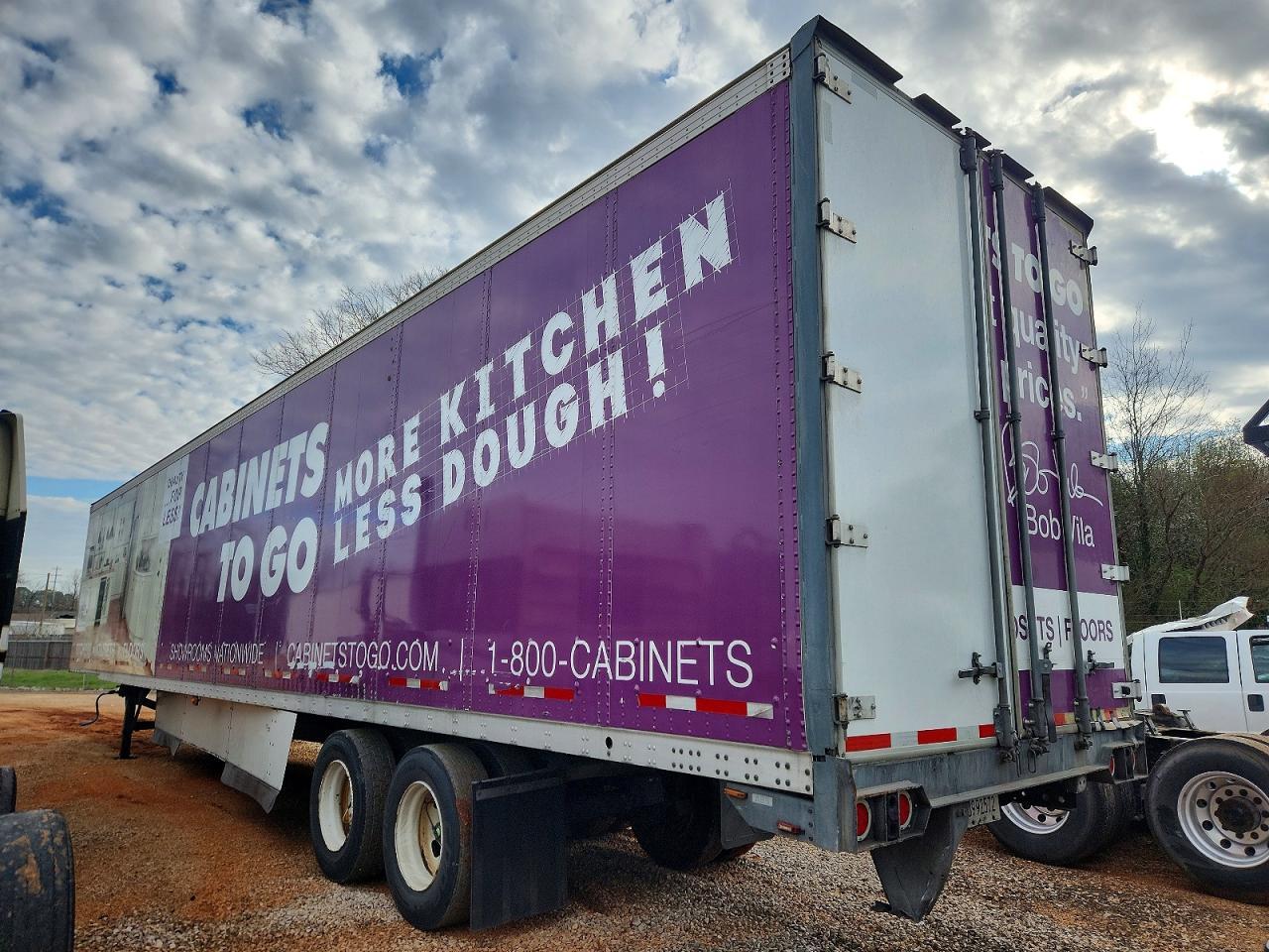 2009 Vanguard DRY Van Trailer
