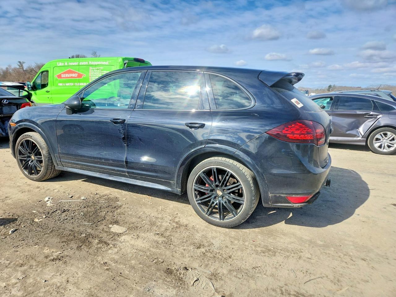 2013 Porsche Cayenne gts