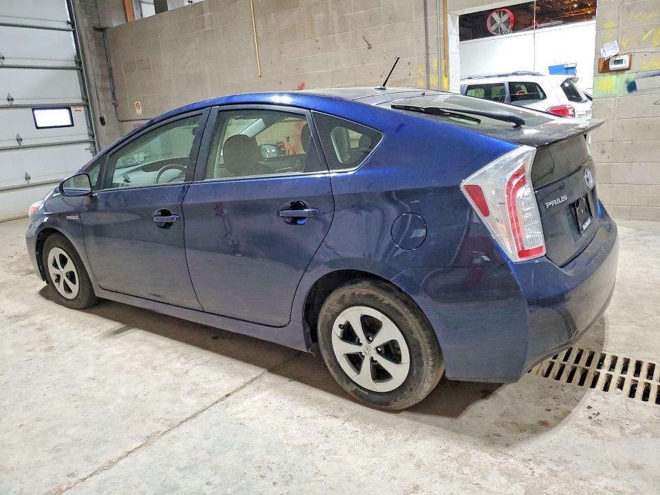 2015 Toyota Prius two