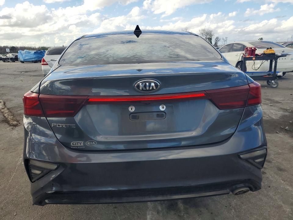 2021 KIA Forte lxs