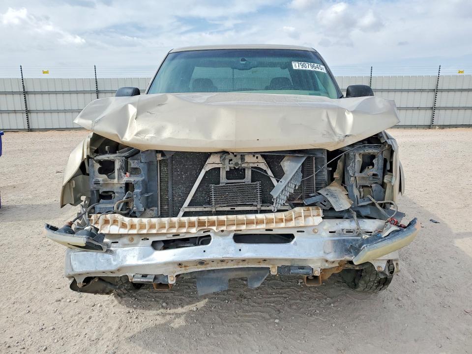 2004 Chevrolet Silverado C2500 Heavy Duty