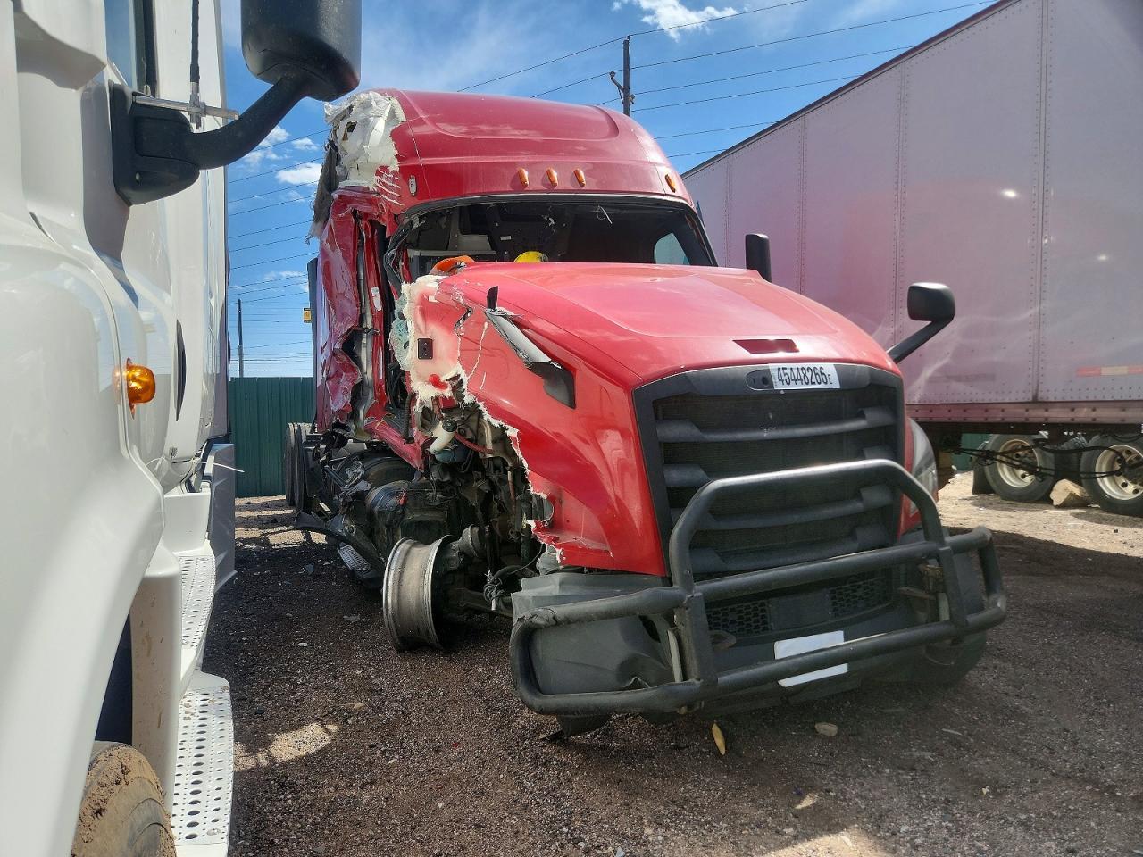 2019 Freightliner Cascadia 126