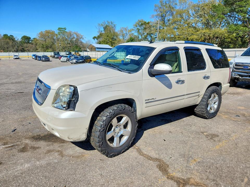 2010 GMC Yukon Denali