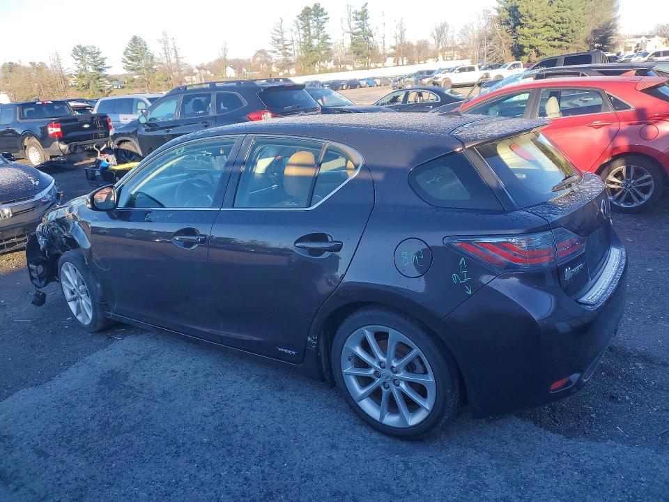 2013 Lexus Ct 200h Base
