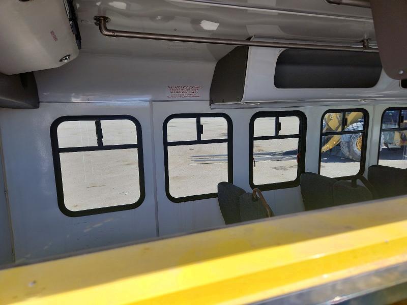 1996 Ford E-350 Shuttle Bus