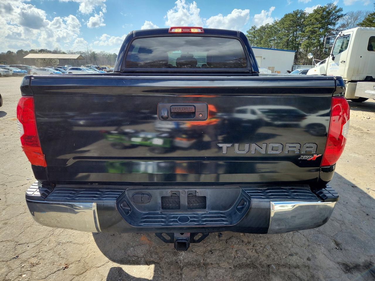 2016 Toyota Tundra SR5