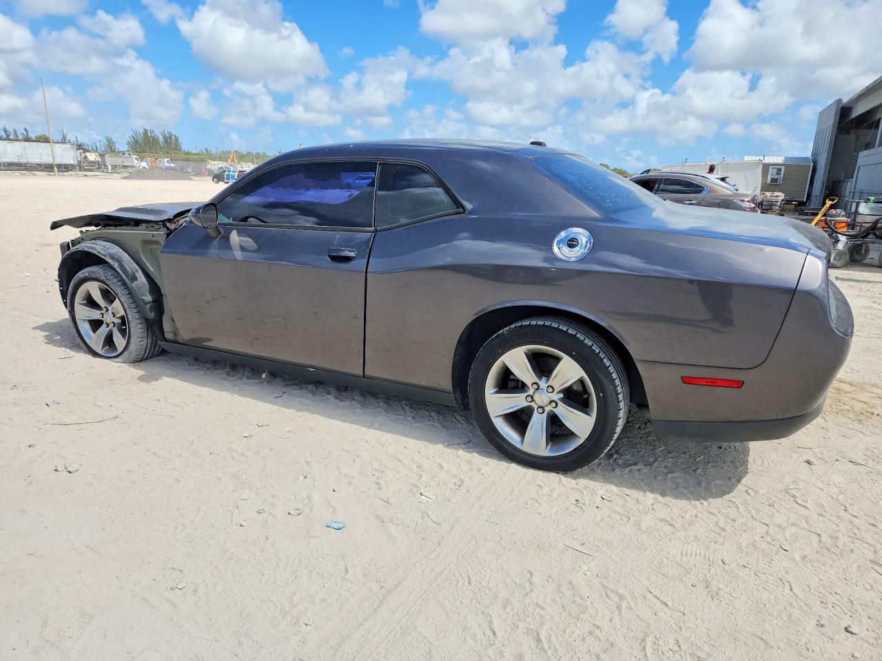 2015 Dodge Challenger sxt