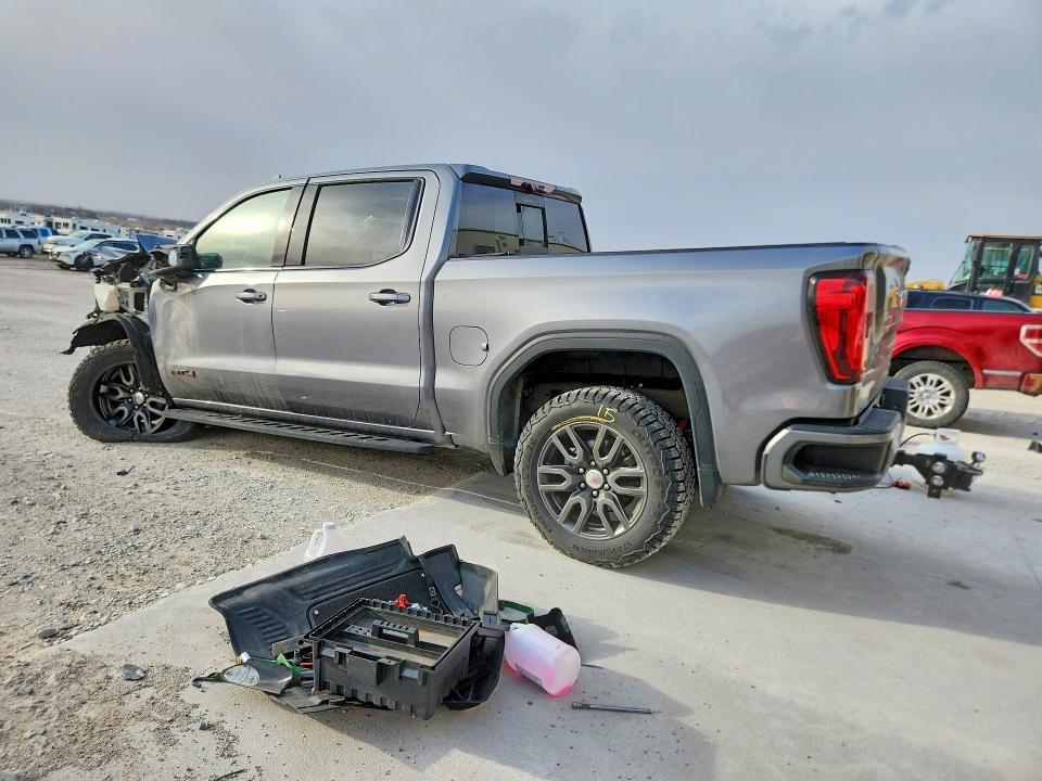 2021 GMC Sierra K1500 AT4