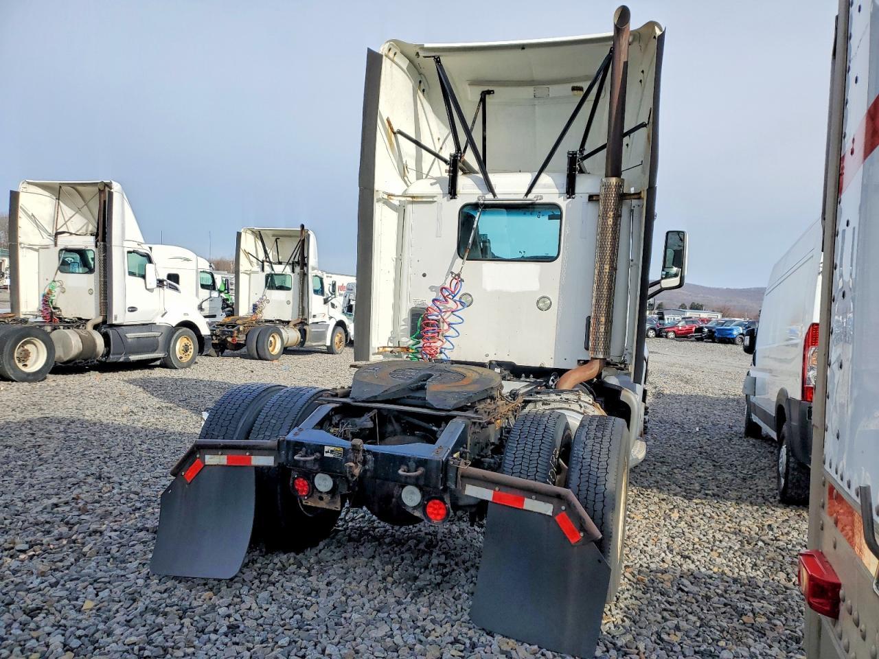 2016 Peterbilt 579 Semi Truck