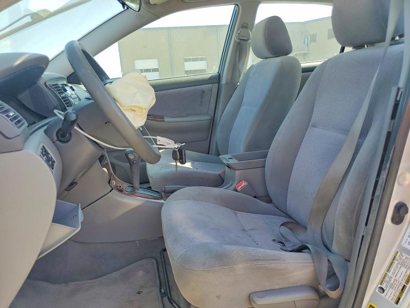 2005 Toyota Corolla le