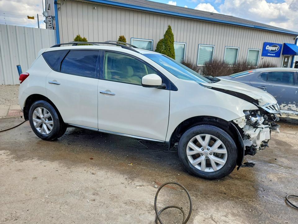 2013 Nissan Murano s