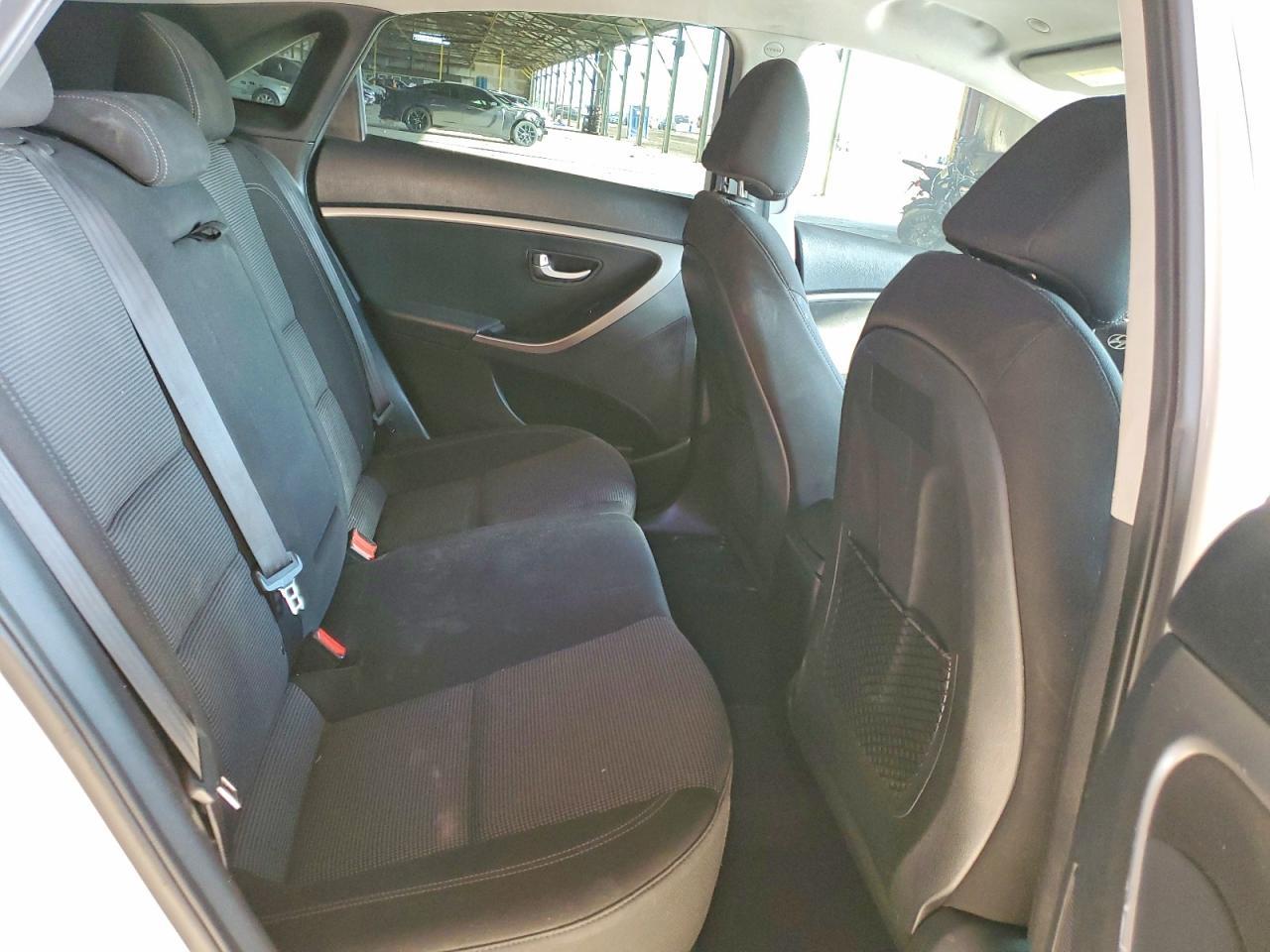 2016 Hyundai Elantra gt Base