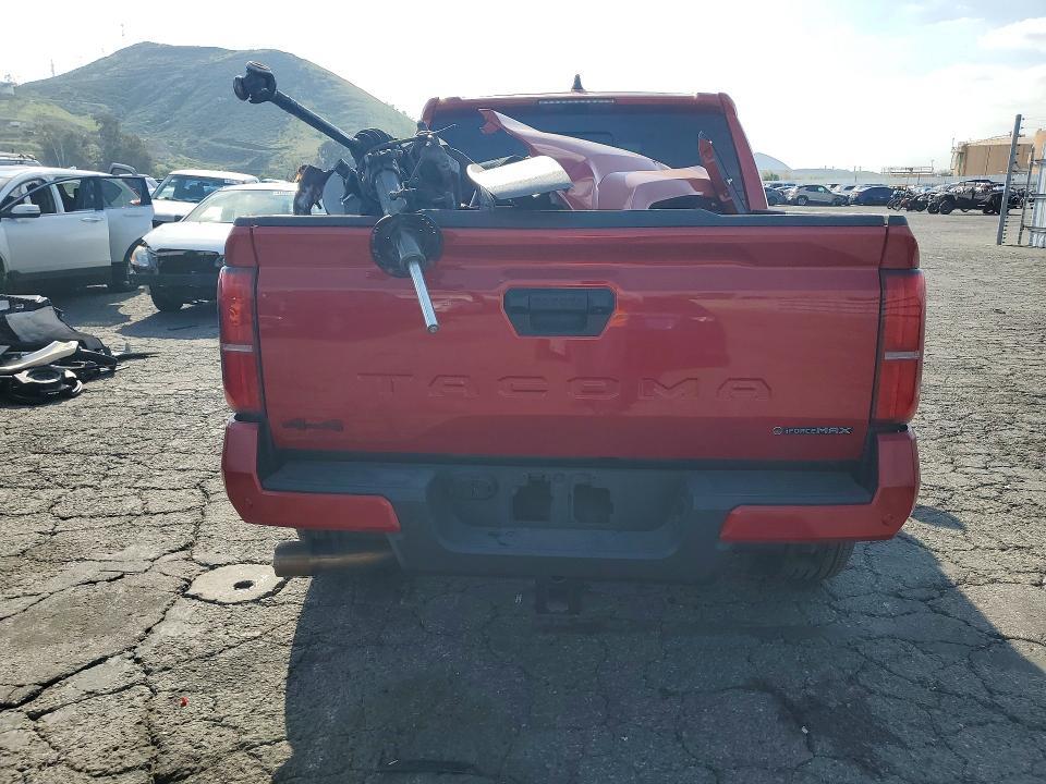 2025 Toyota Tacoma trd Sport hv
