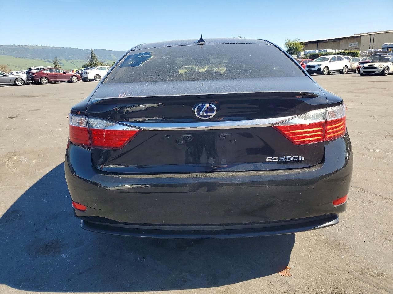 2014 Lexus Es 300h Base