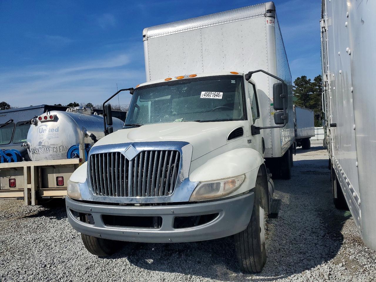 2020 International MV607 BOX Truck
