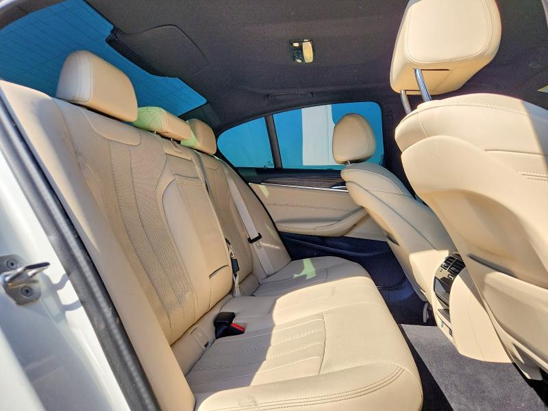 2021 BMW 530 xi